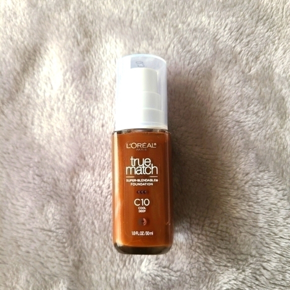 L'Oreal Other - L'Oreal Paris True Match Super Blendable Liquid Foundation C10 Cool Deep